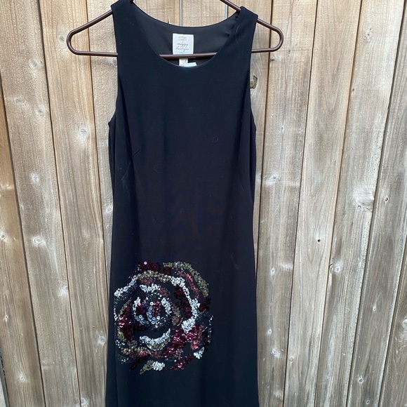 Suzi Chin for Maggy Boutique Dresses & Skirts - Fine Knit Dress with Sequined Asian Adornment
